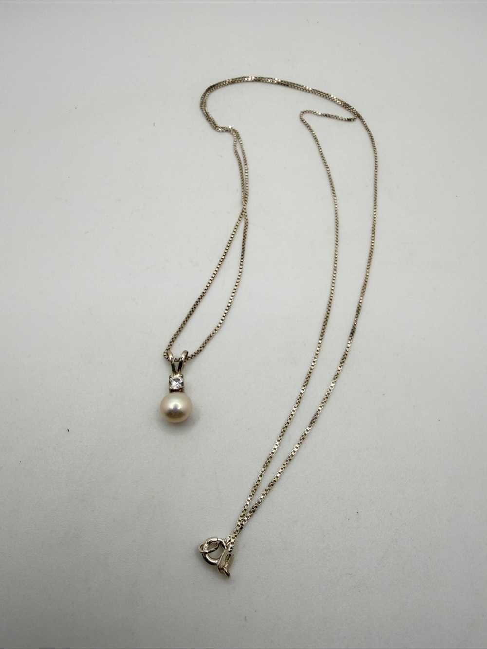 24" VINTAGE 925 Avon pearl/cz diamond pendant on a 925 italy box chain necklace!
